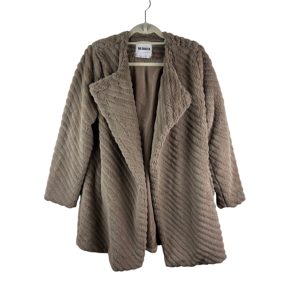 QUIET LUXURY Shaggy Coat – BB Dakota Draped Front Dark Cream – Size M